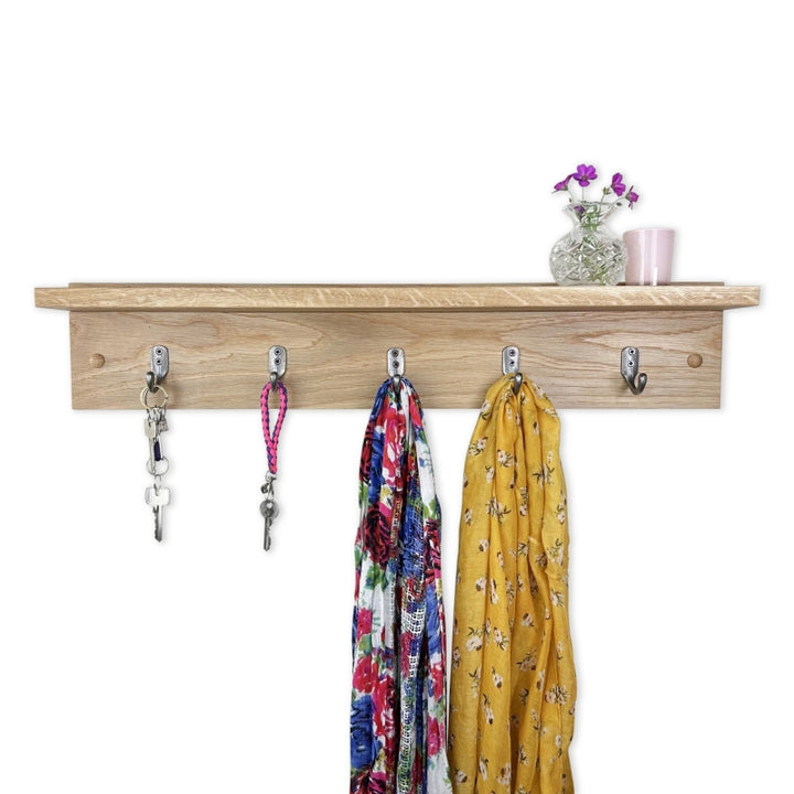 Oak rack with integrated shelf - polished cast iron single hooks