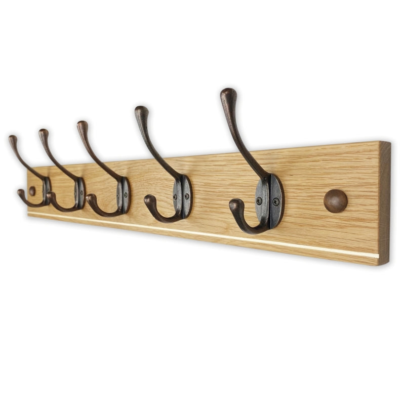 Oak coat rack with coloured accent