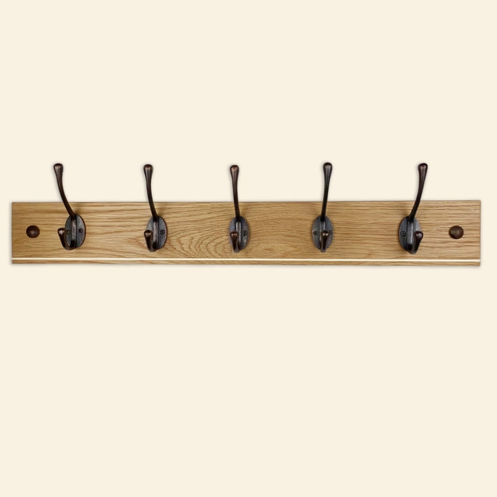 Oak coat rack with coloured accent